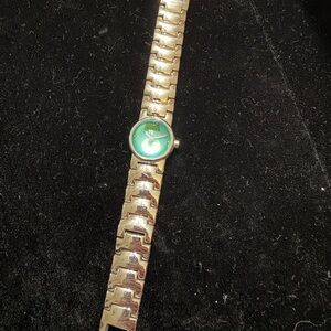 Fossil Stainless Steel Bracelet Watch – Iridescent Green Dial with Domed Crystal